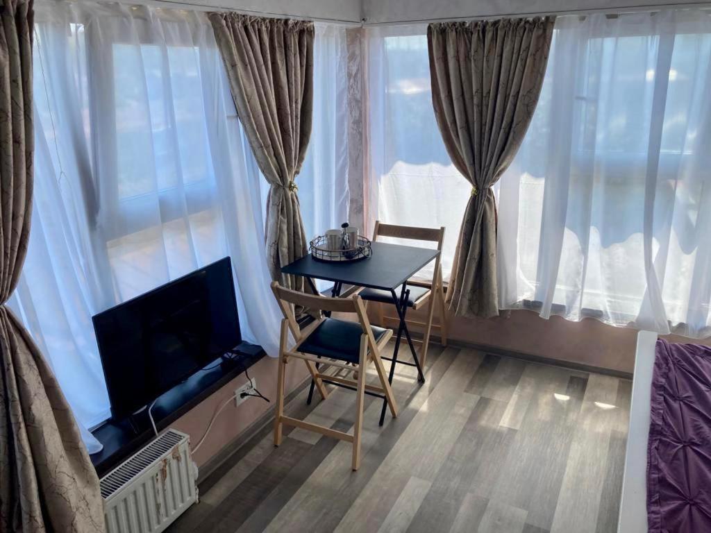 יאשי Rez Suites מראה חיצוני תמונה